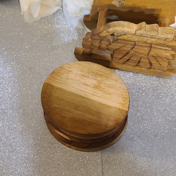 NWT Set of 6 Handcrafted Teak Wood Coasters with Hand Carved Stand - Picture 5 of 9